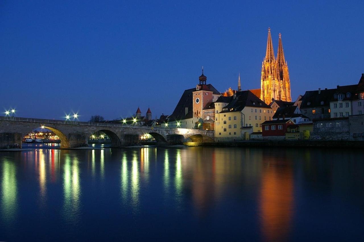 Hotel Platin Regensburg Bagian luar foto